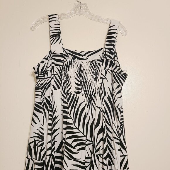Vince Camuto | Palm Print Square Neck Sleeveless Maxi Dress (Size 1X) - Picture 8 of 11